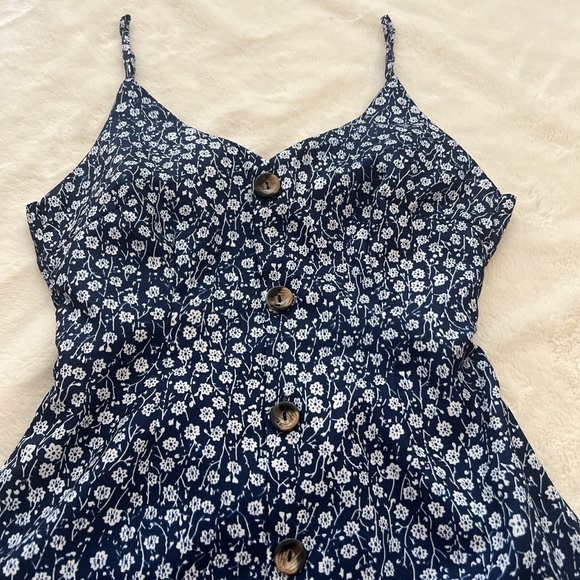 Button Up Tie Back Ditsy Floral Dress - Picture 3 of 4